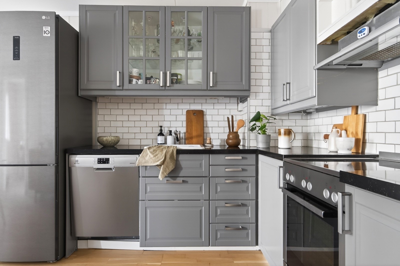 Hvitevarene følger med handelen. Galleribilde