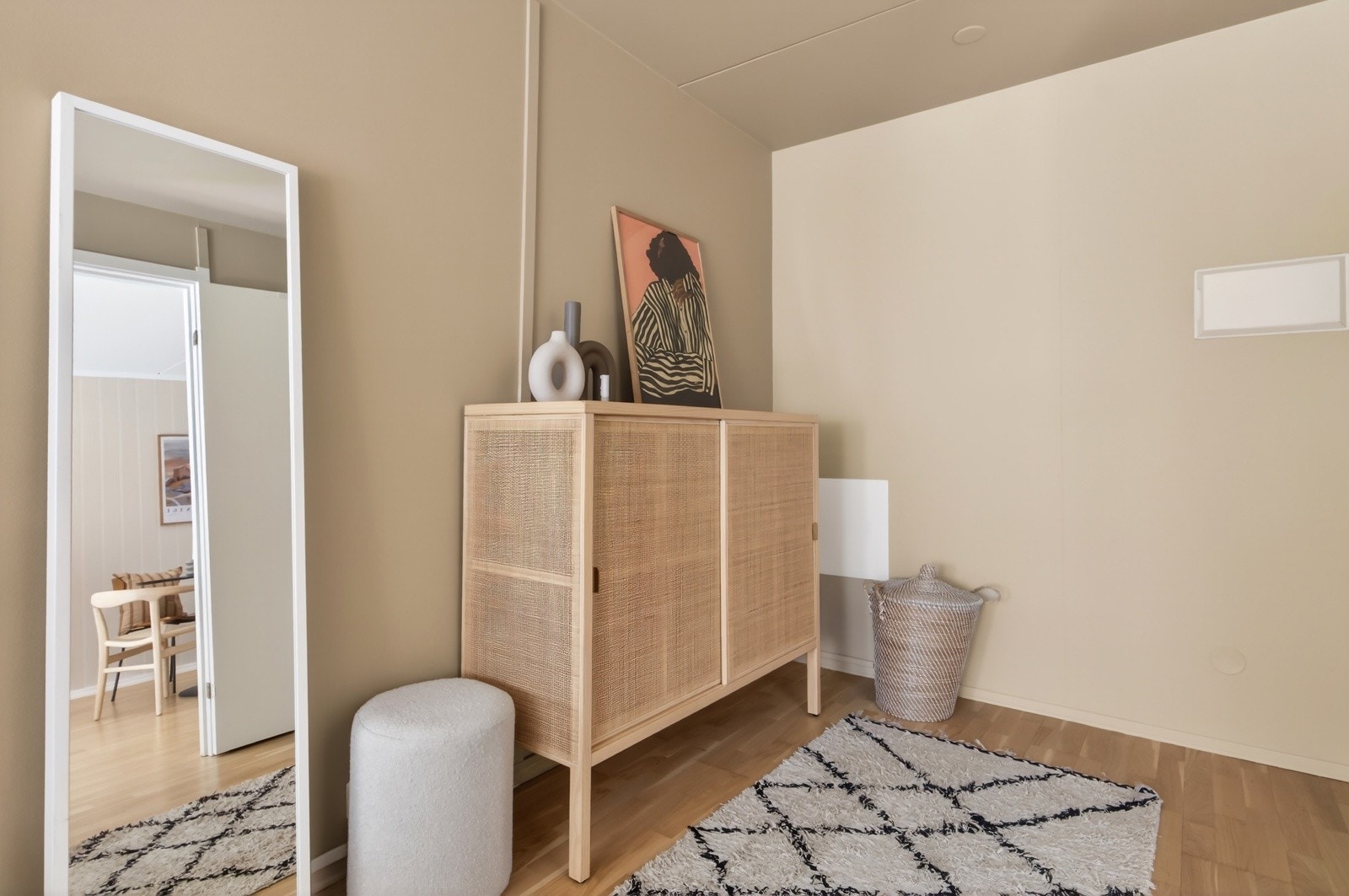 Her er det god plass til garderobe. Galleribilde