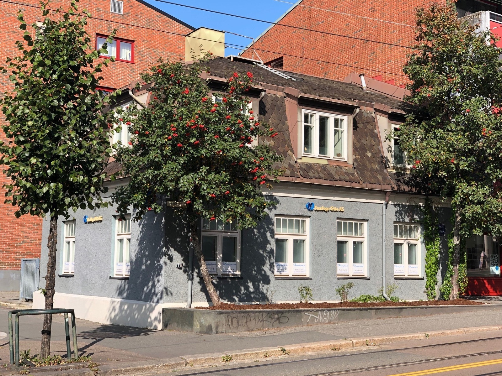 FASADE SOMMER Galleribilde