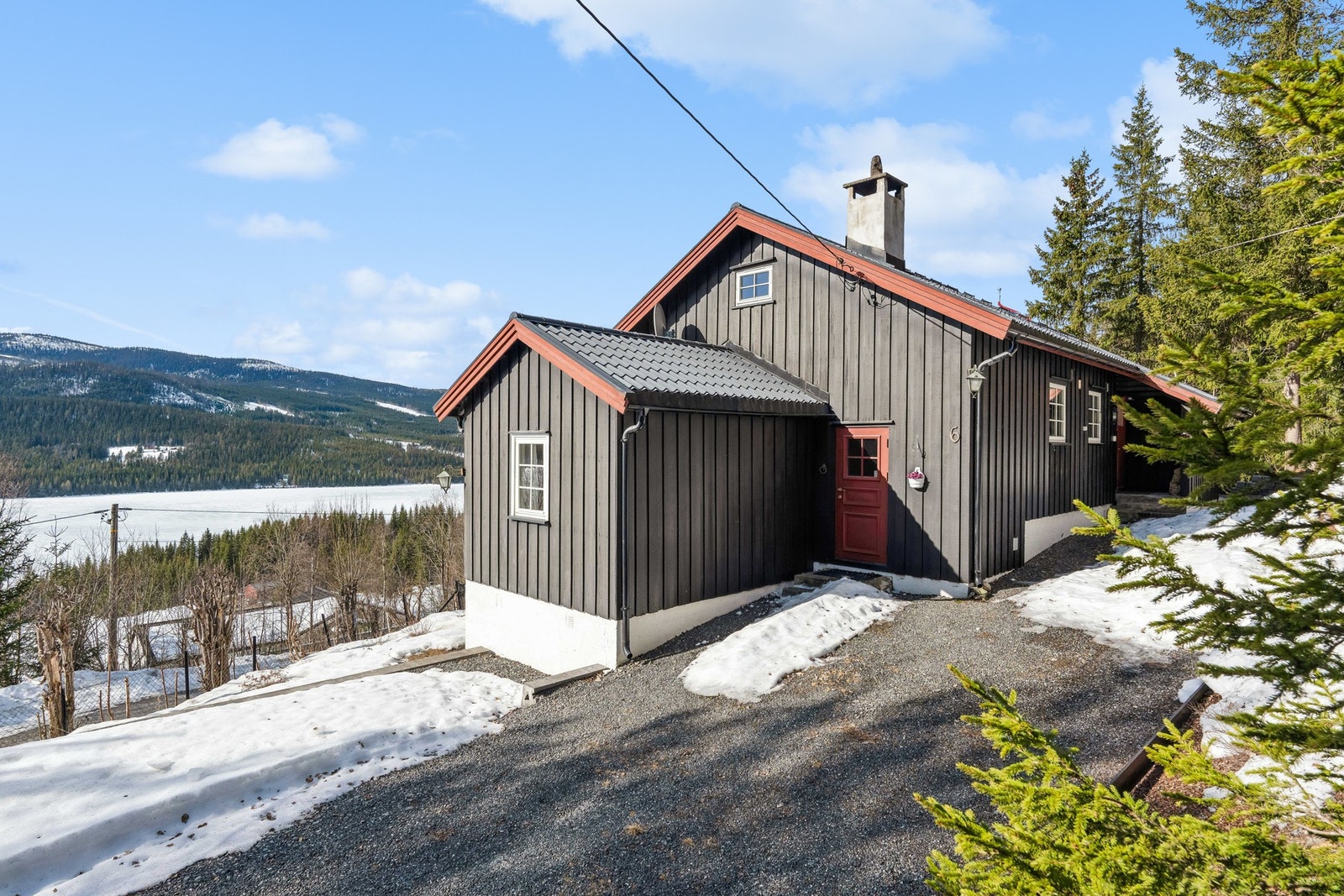 Hyggelig fritidsbolig med sentral beliggenhet på Heggenes. Galleribilde