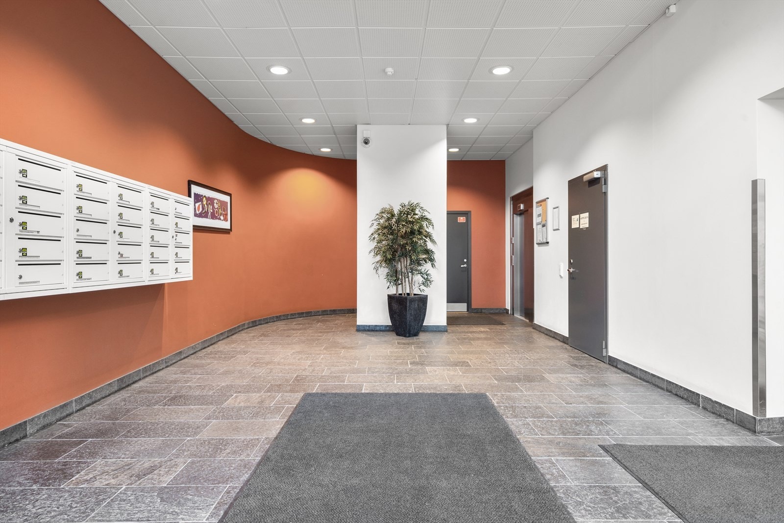 Her bor du i et veldrevet borettslag med unike fasiliteter. Her får du virkelig "easy living" på sitt beste! Galleribilde