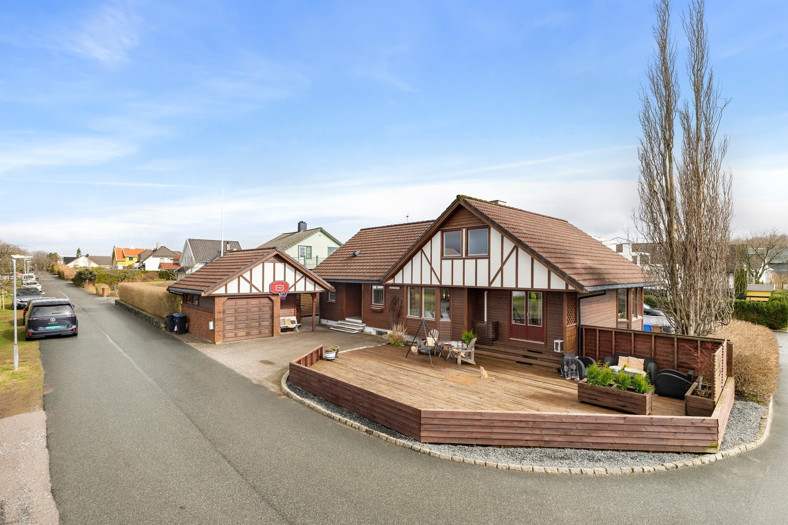 Velkommen til Veslefrikkveien 1 - Presentert av Thomas Heggen v/ Privatmegleren Sandnes. Galleribilde