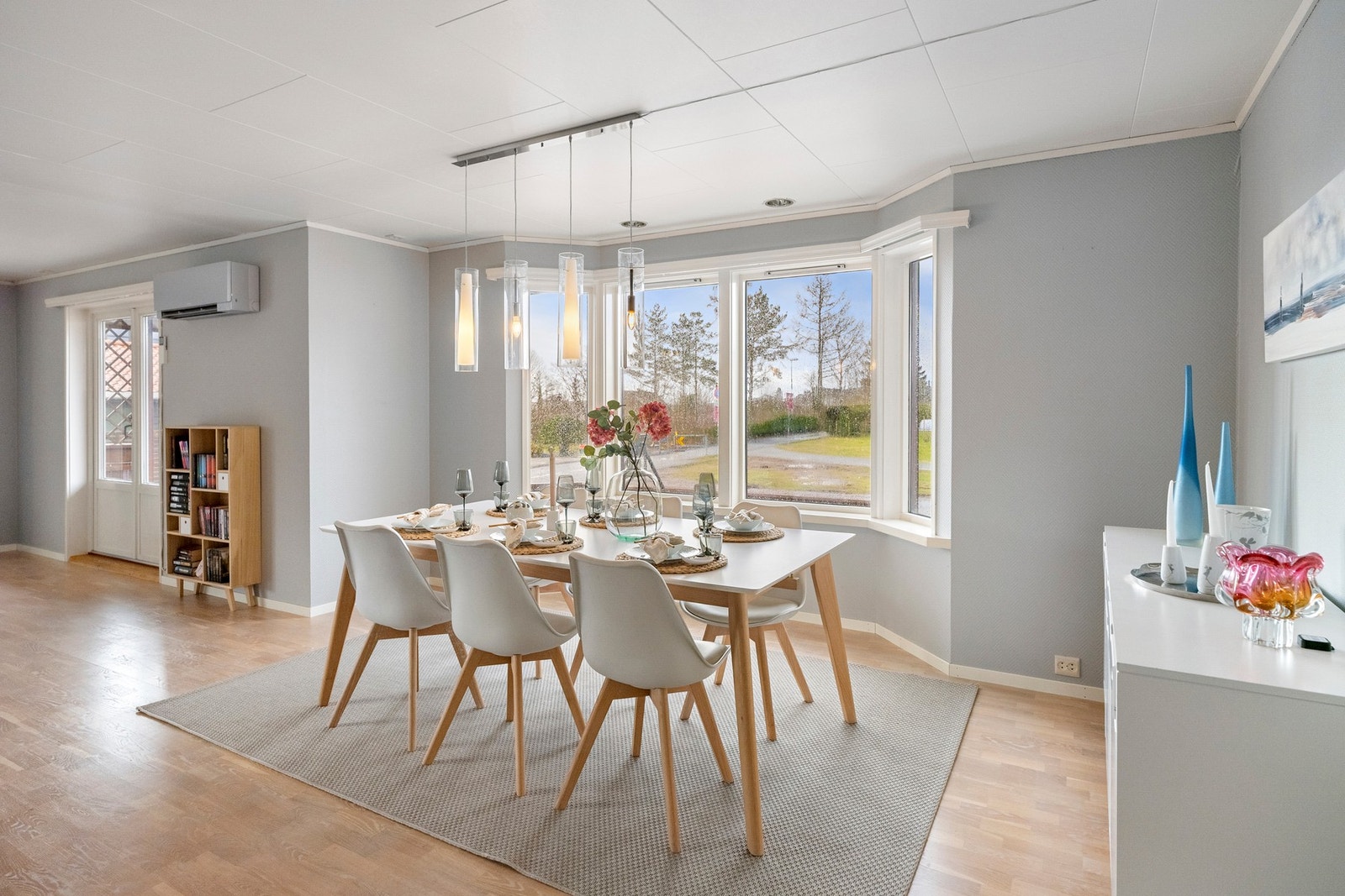 God plass til spisebord. Galleribilde