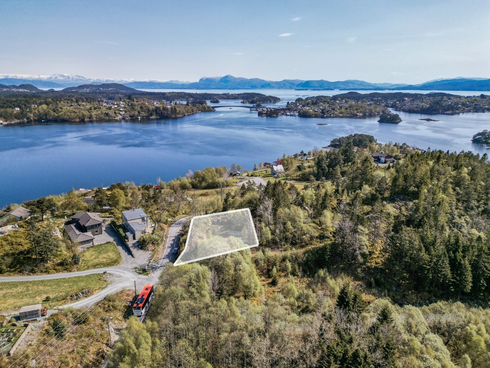 Velkommen til Sørstrøno! (tomtemarkeringen er en illustrasjon og ikke nøyaktig) Galleribilde