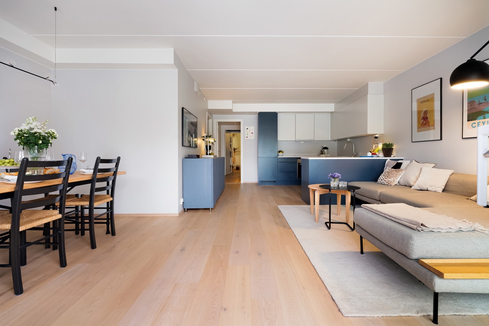 Varmtvann, oppvarming (fjernvarme i gulv) og fibernett er inkludert i felleskostandene. Galleribilde