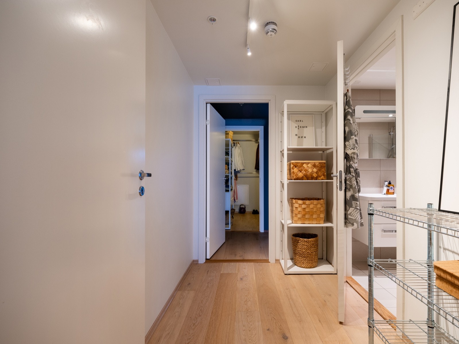 Mellomgang. Galleribilde