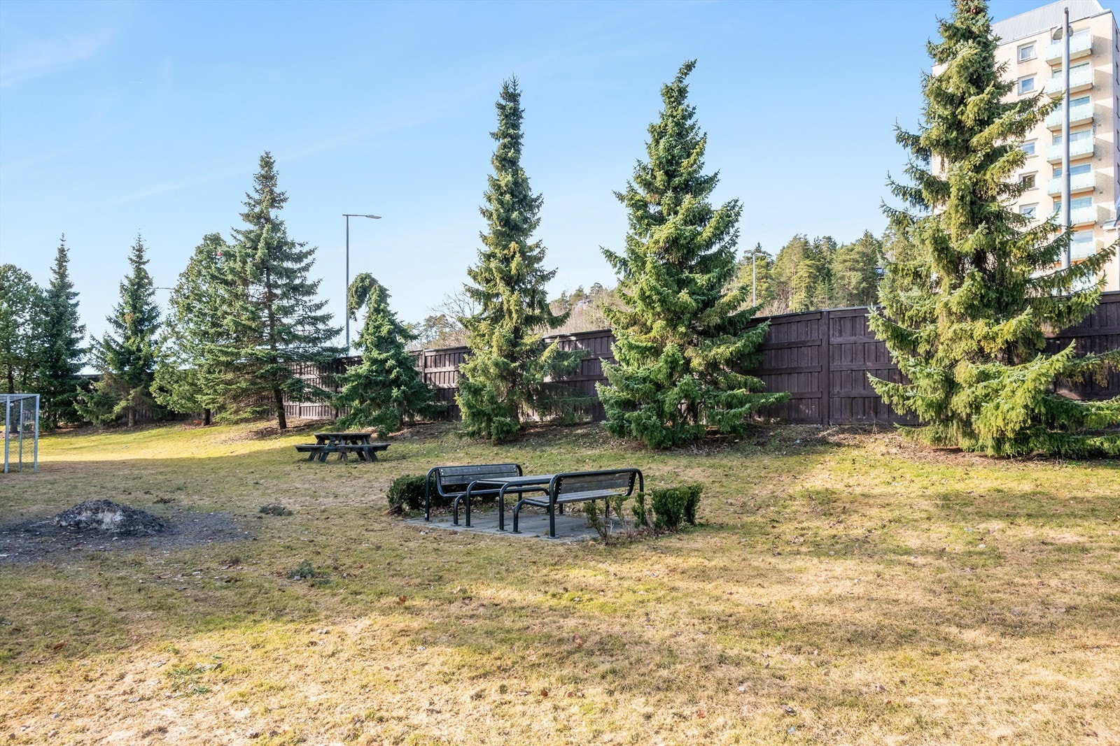 Sittegrupper på fellesarealet Galleribilde