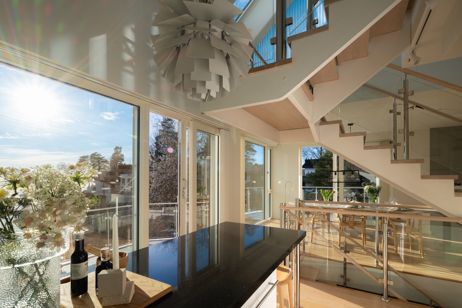 Velkommen til visning torsdag 9/4 kl.16.30-17.30 og søndag 12/4 kl.12.00-13.00! Galleribilde