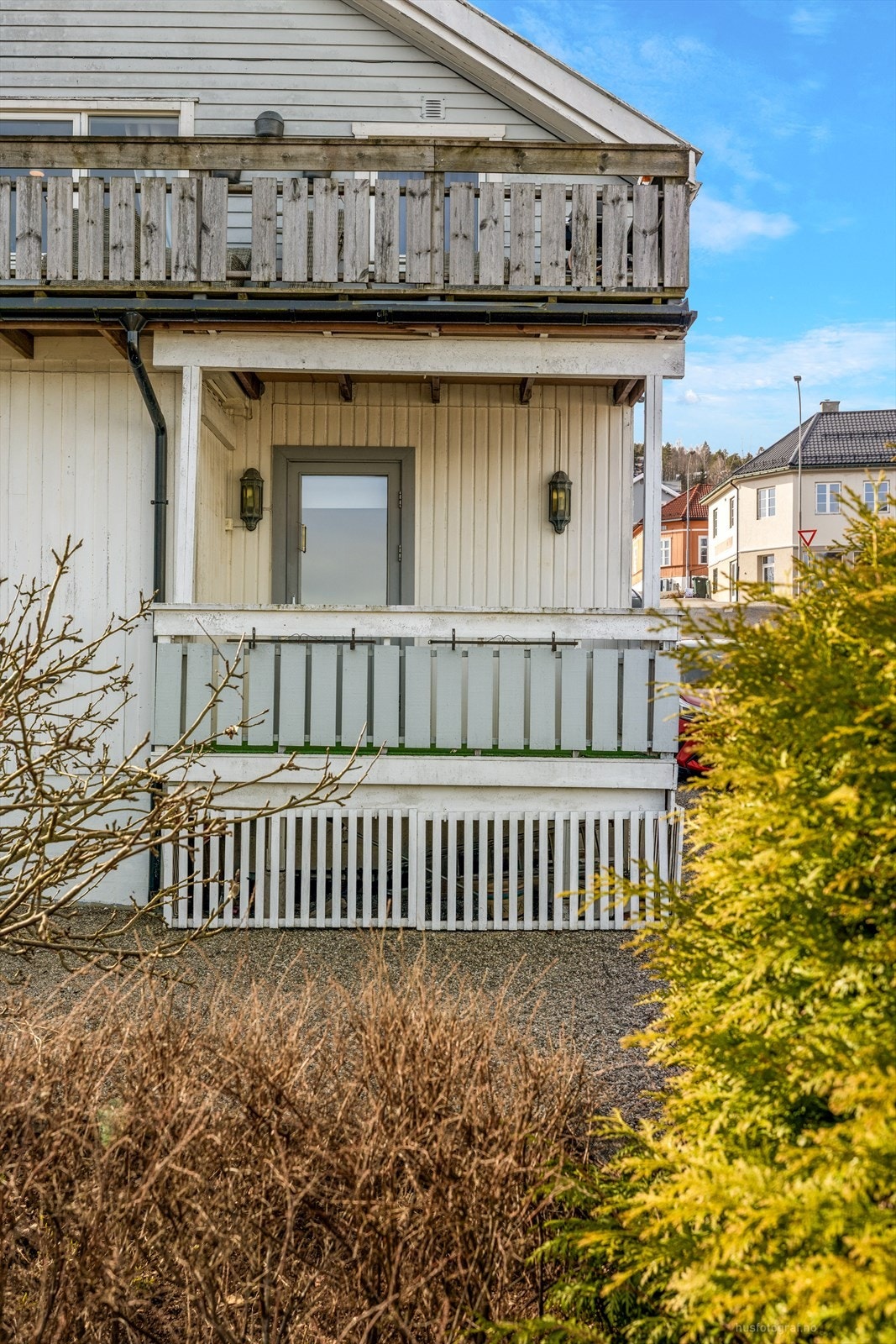 Leiligheten har tilgang til et eget uinnredet kjellerrom og en bod på felles loft. Galleribilde