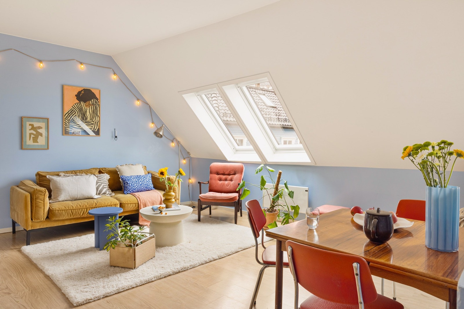 EIE eiendomsmegling v/ Simon Aasen har gleden av å presentere Ladegårdsveiten 10! (Foto: Christiane Dame) Galleribilde