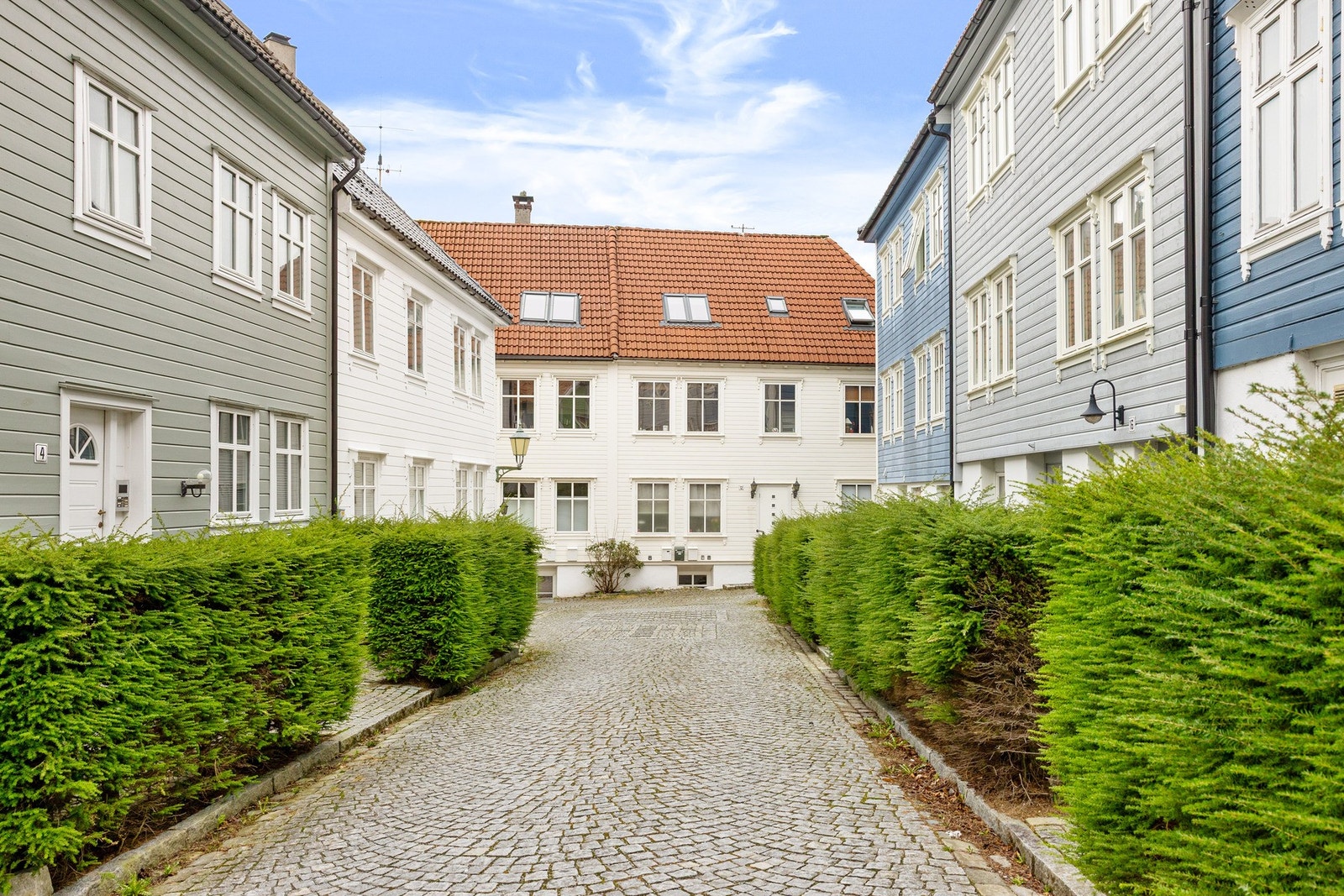 Idyllisk nabolag med vakre og sjarmerende bygg. Galleribilde