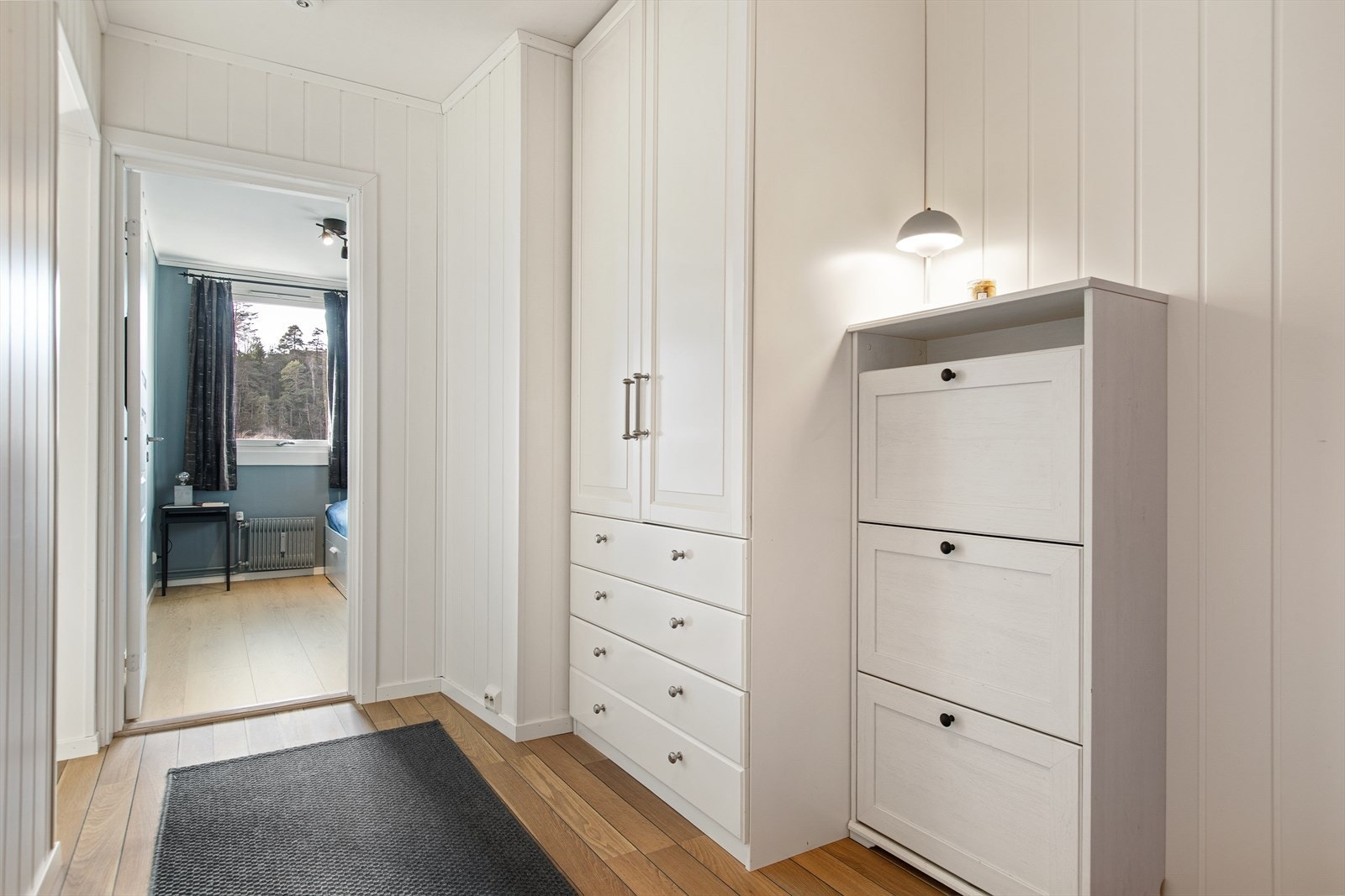 Det medfølger to eksterne boder - en på loftet og en i kjelleren. Galleribilde