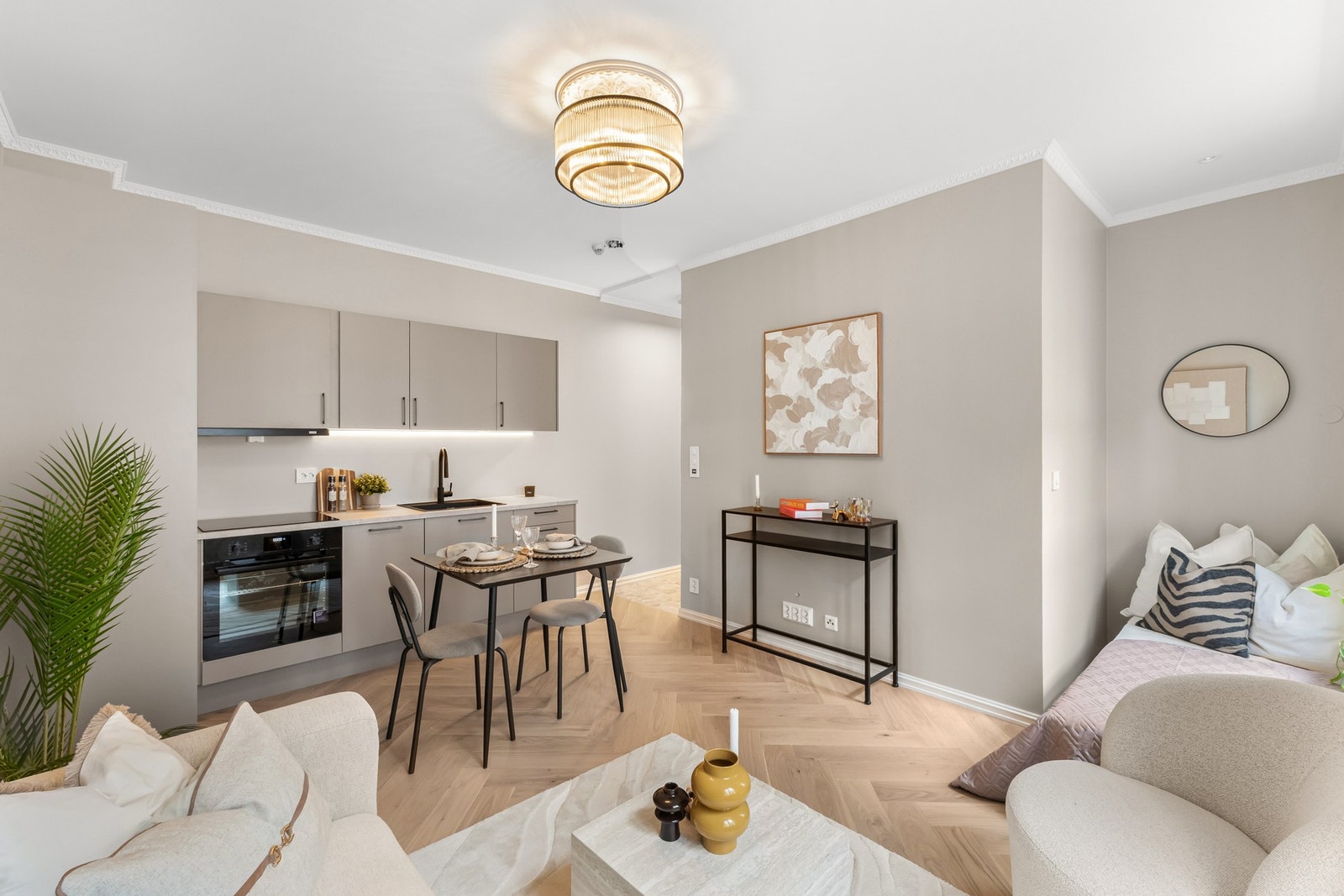 Boligen rommer akkurat det du trenger og med litt planlegging er det plass til mer! Galleribilde
