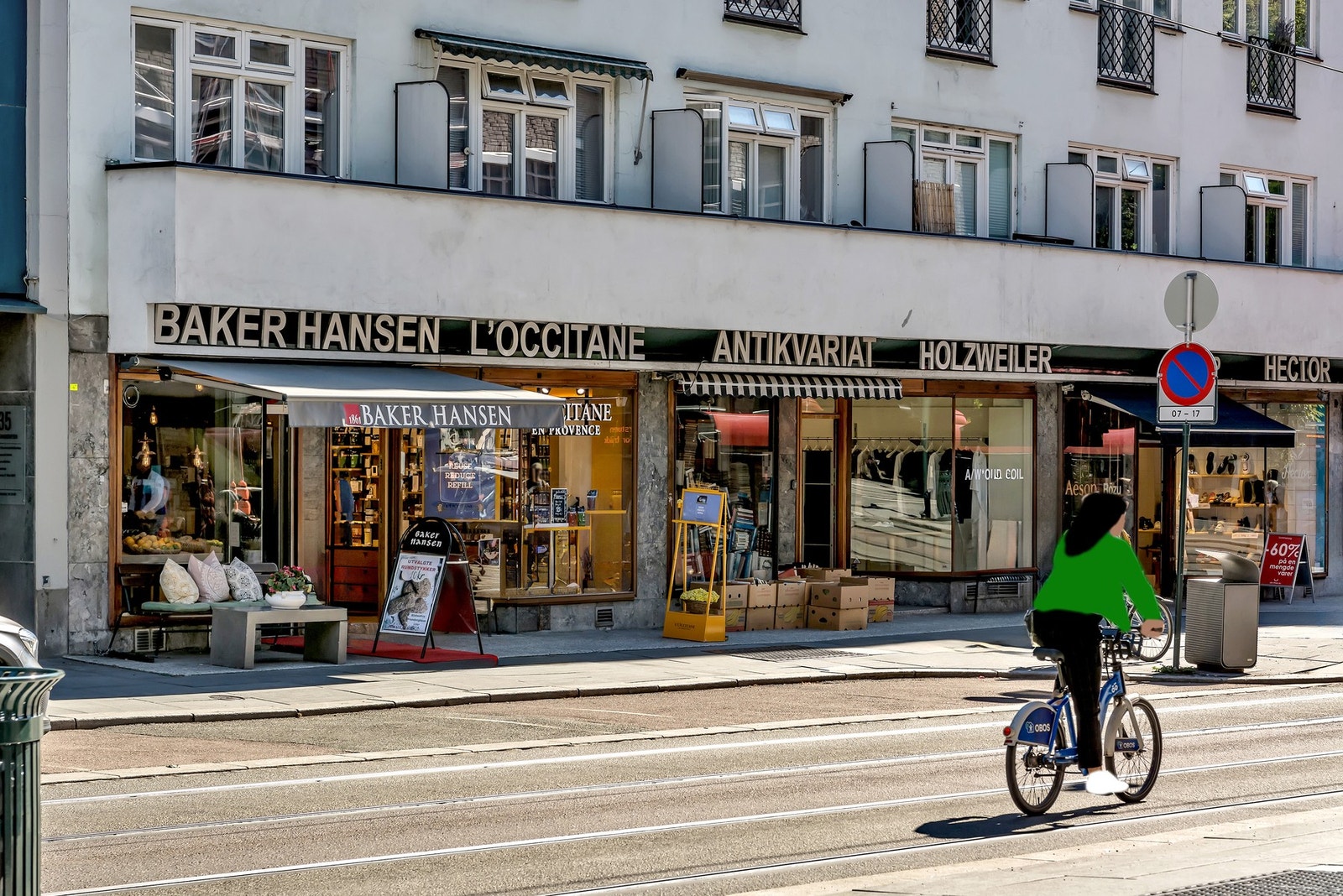 Innen gangavstand finner du en rekke caféer, utesteder og restauranter Galleribilde