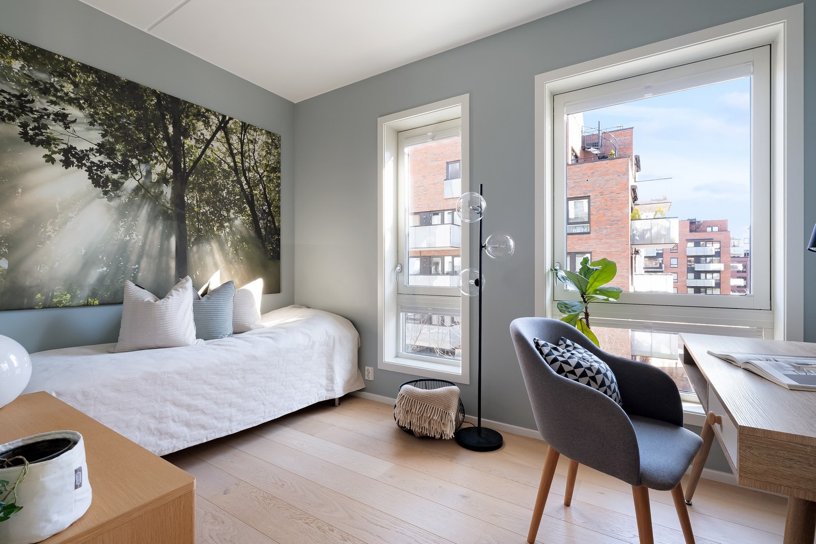 Det andre soverommet er også av god størrelse med plass til seng, kontorpult, garderobeløsning eller det du måtte ønske. Galleribilde