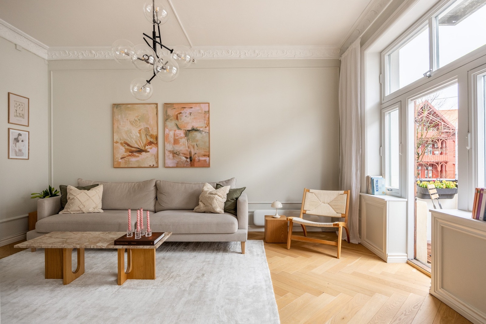 Stuen kan enkelt innredes med ønskelige møblementer. Galleribilde