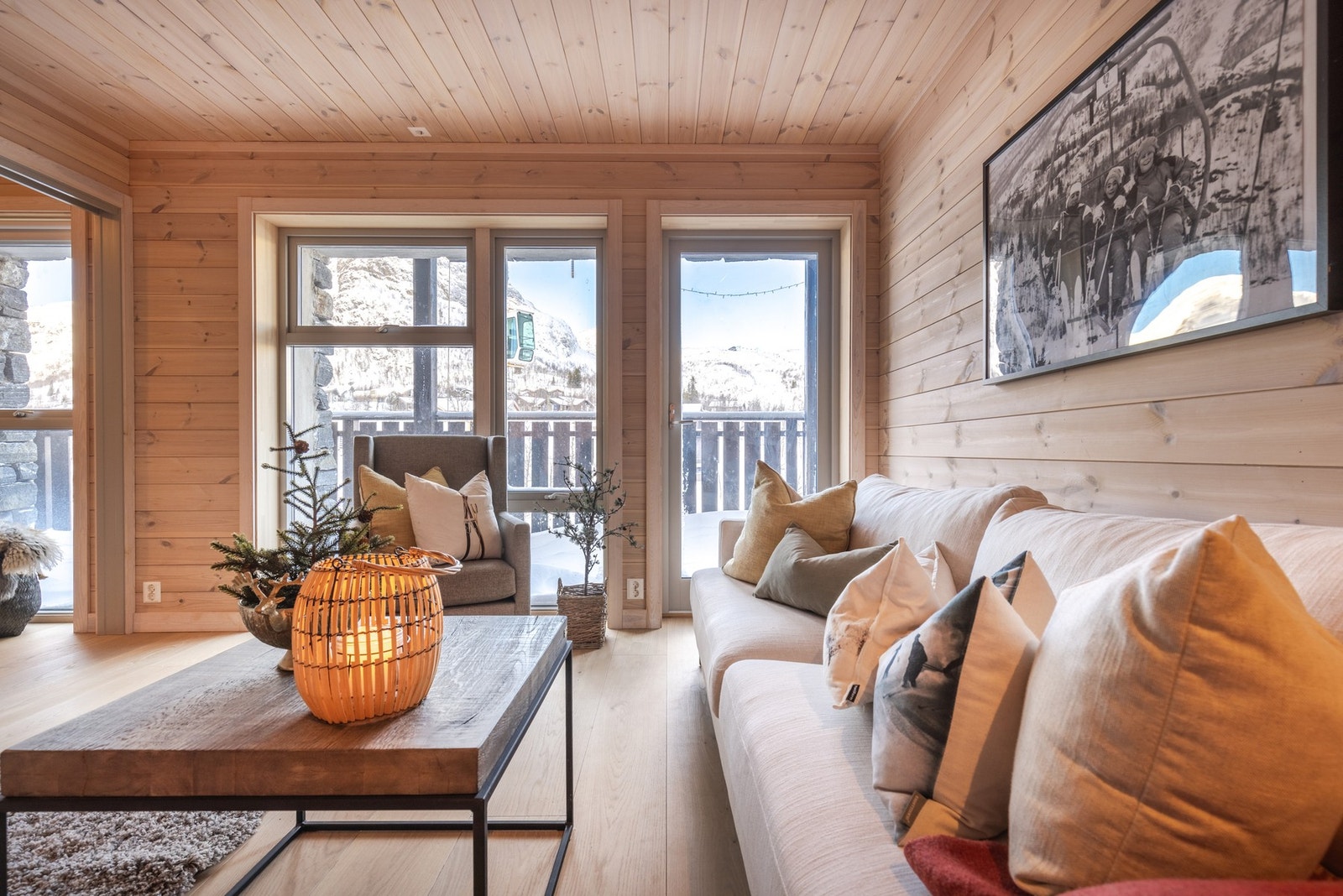 En lys og innbydende leilighet med god arealutnyttelse. Foto: Aurelijus Photography. Galleribilde