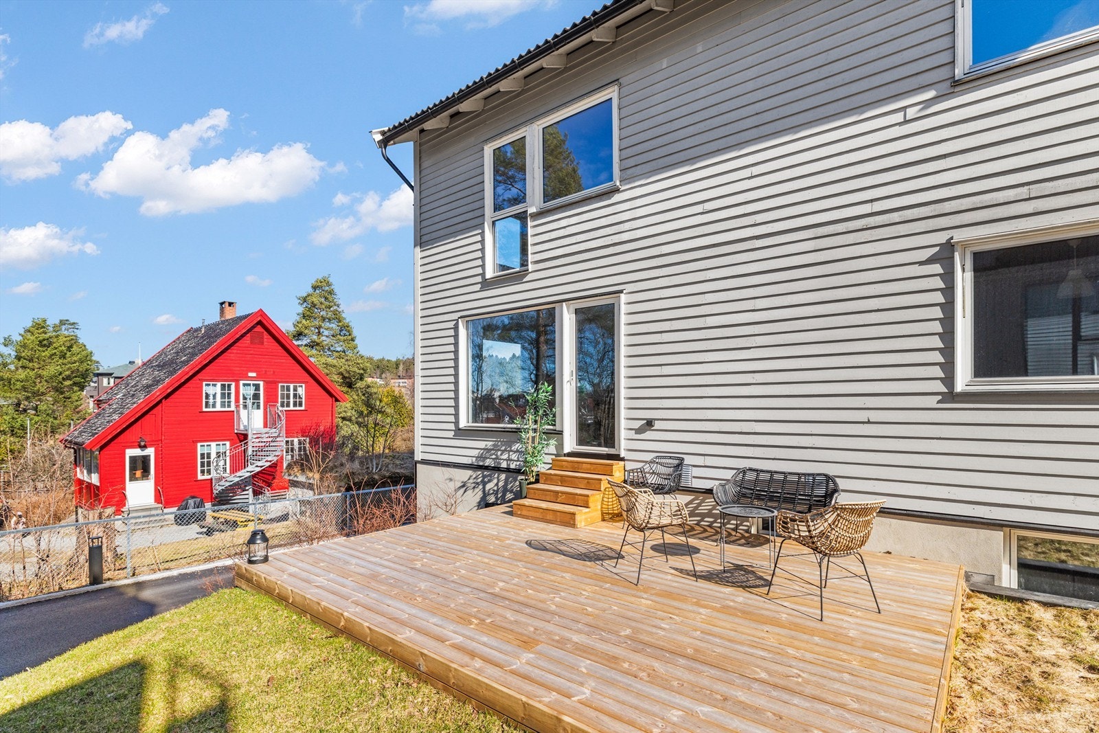 Vestvendt terrasse Galleribilde