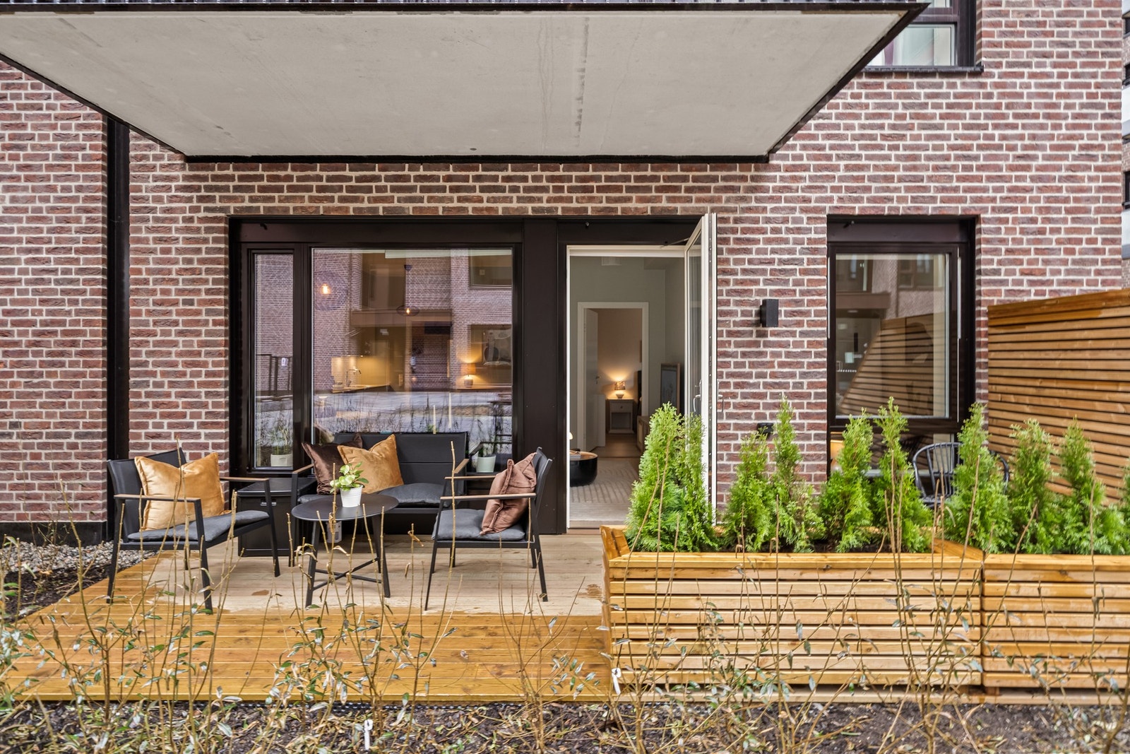 Ida Visnes v/ Privatmegleren Atrium har gleden av å presentere en strøken og moderne 3-roms selveier med nybyggaranti frem til 2029 Galleribilde