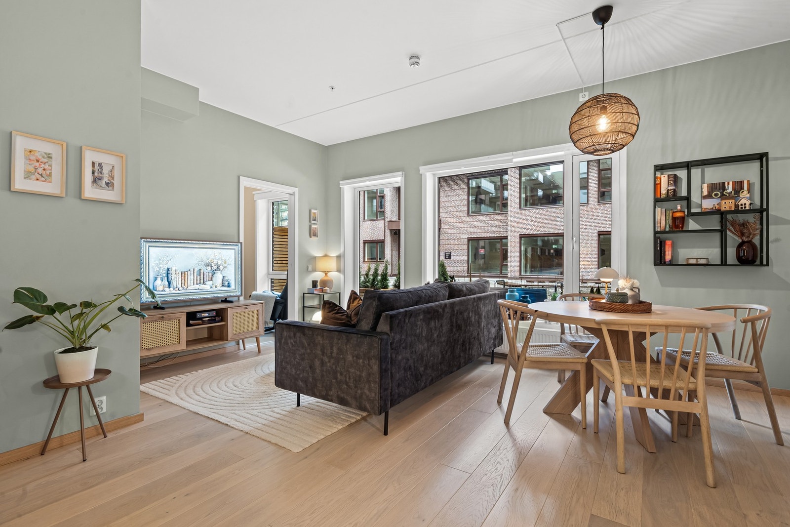 Legg merke til takhøyden! Galleribilde