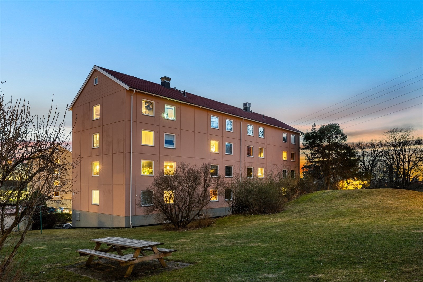 Borettslaget har store, grønne fellesarealer. Galleribilde