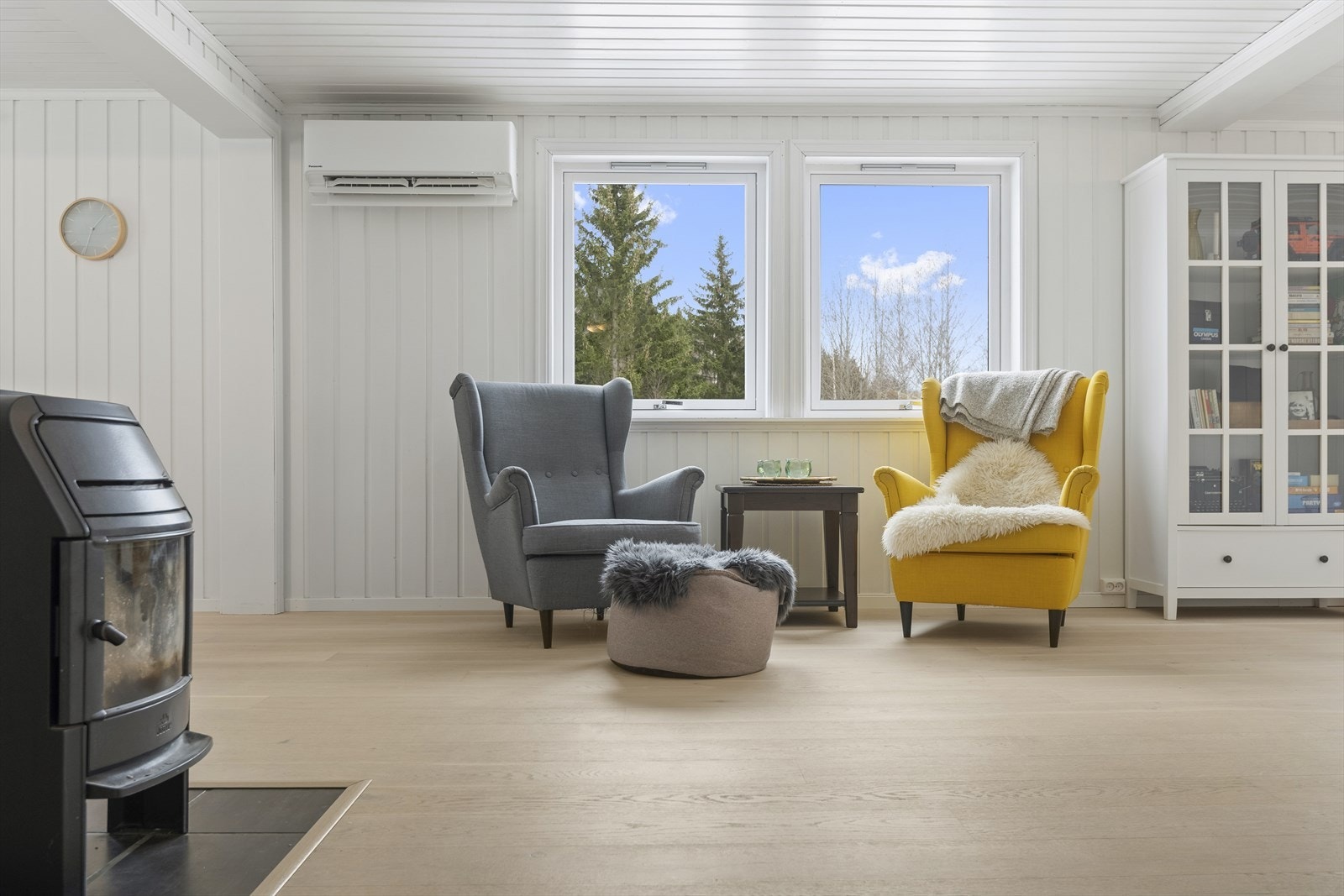 Vedovn og varmepumpe fra 2022 sikrer god varme året rundt. Galleribilde