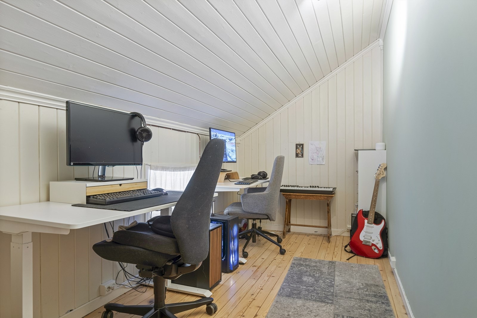 Praktisk kontor i 2. etasje - ideelt for hjemmekontor. Galleribilde