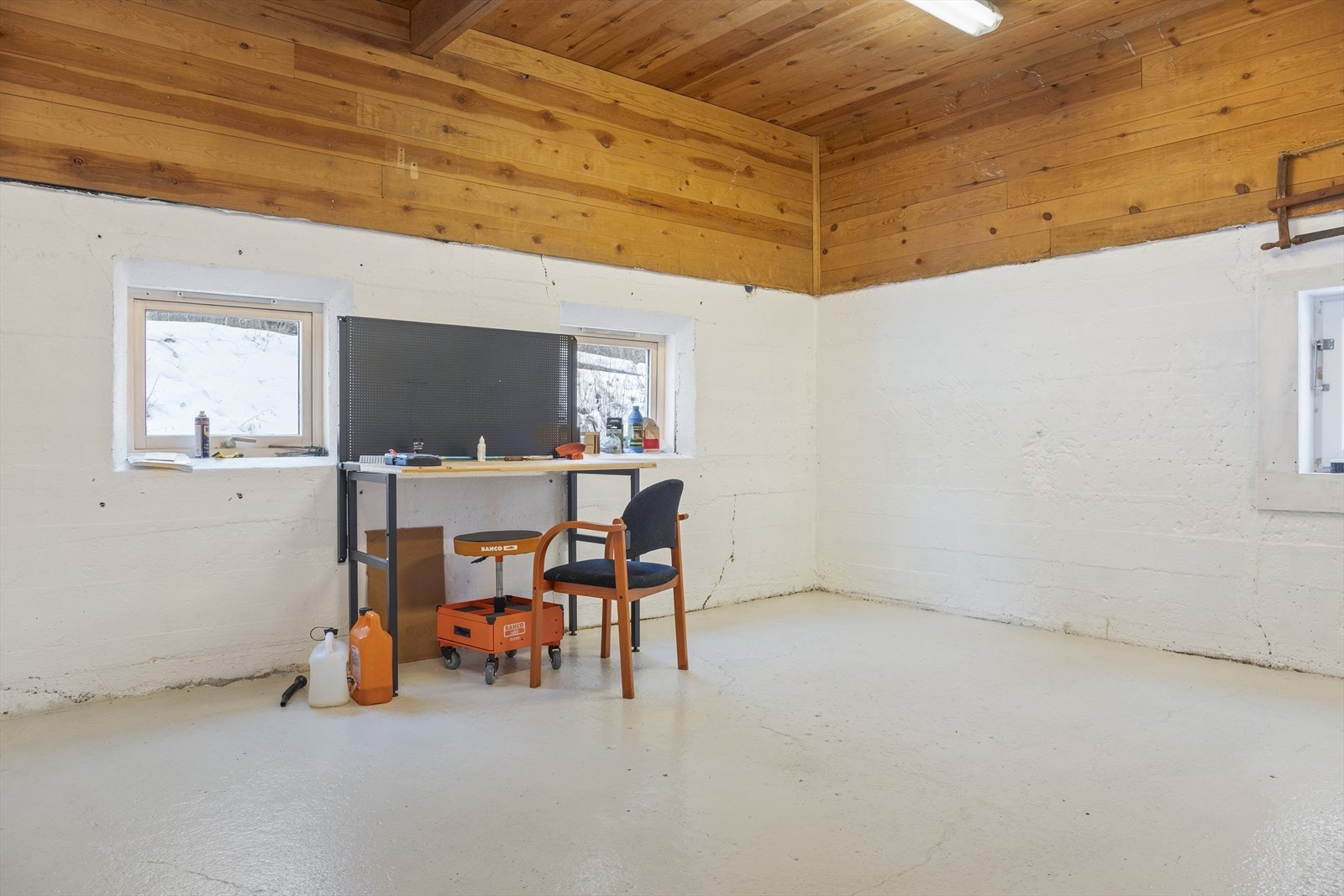 Flere fine og praktiske rom i låven, som tidligere har blitt brukt som stall. Galleribilde