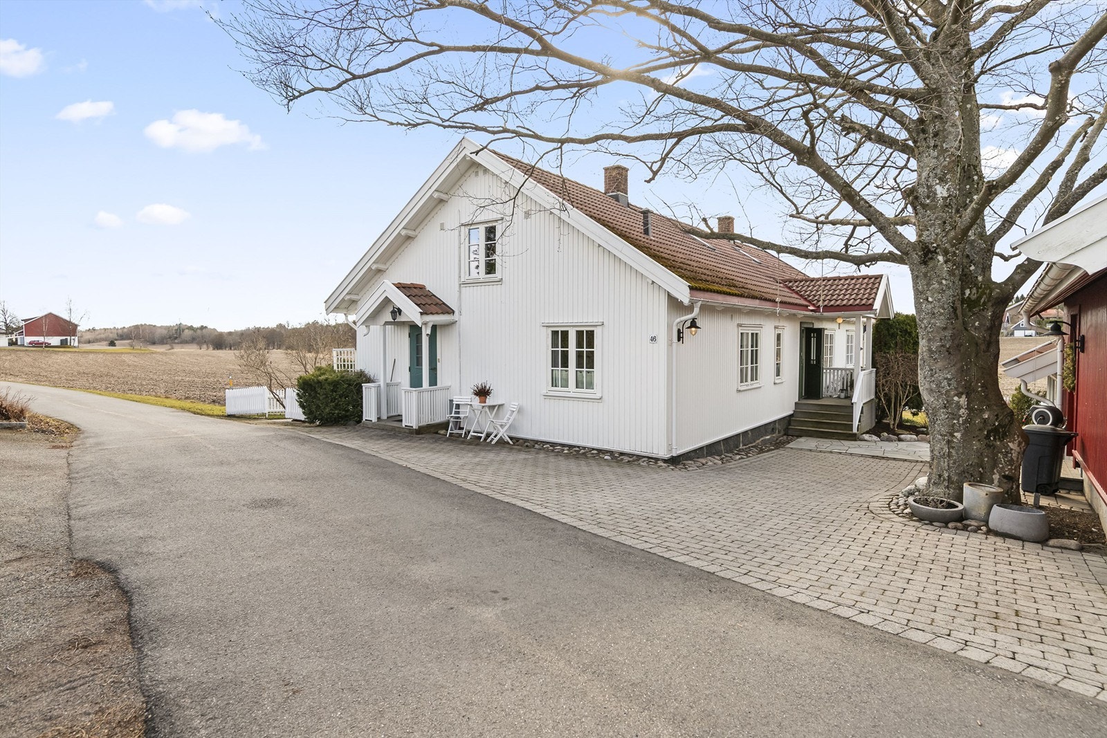 Velkommen inn til utleiedelen, som har inngang på enden av huset. Galleribilde