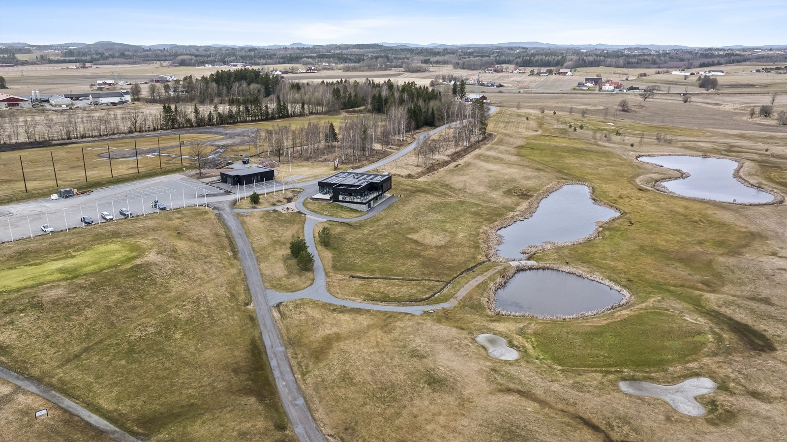 Sandefjord golfbane ligger ca. 3,3km unna Galleribilde
