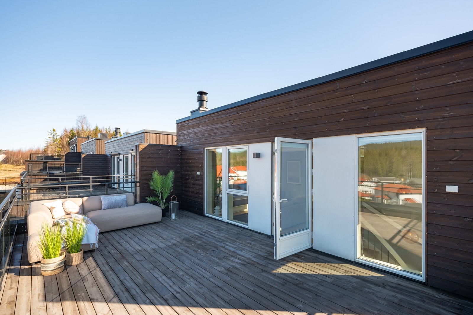 Godt med plass til det du måtte ønske av møblement. Galleribilde