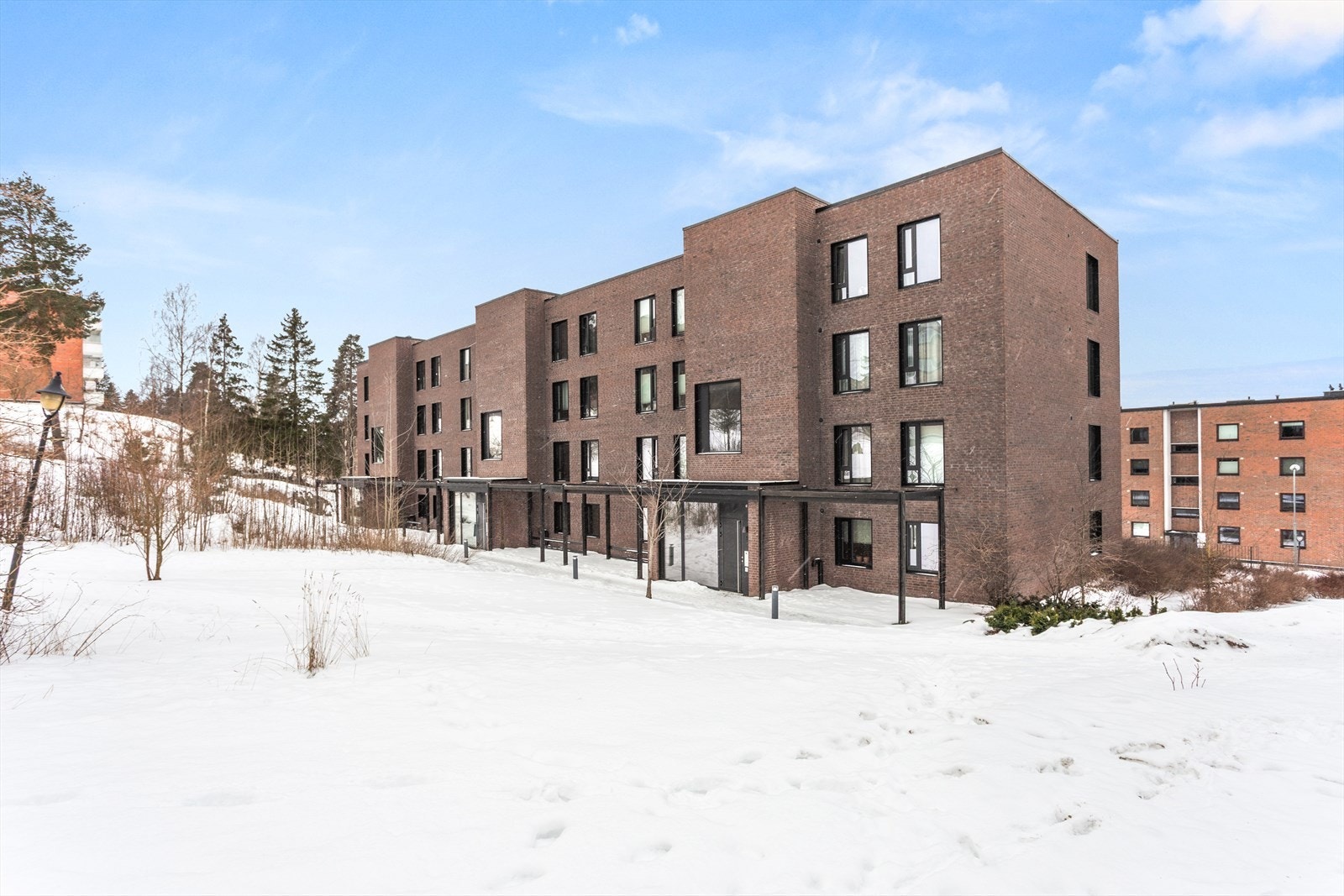 Bygget i Lavrans vei 1 B ble nominert til Oslo bys arkitekturpris 2021, en anerkjennelse som gis til prosjekter med høy arkitektonisk kvalitet, gode bokvaliteter og god tilpasning til omgivelsene. Galleribilde