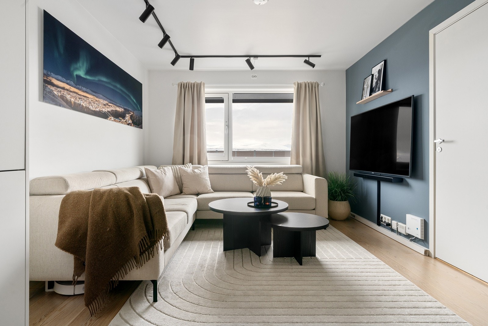 Velkommen til Kaldslettneset 19 - Presentert av Sne Eiendomsmegling v/Stina Stormo!