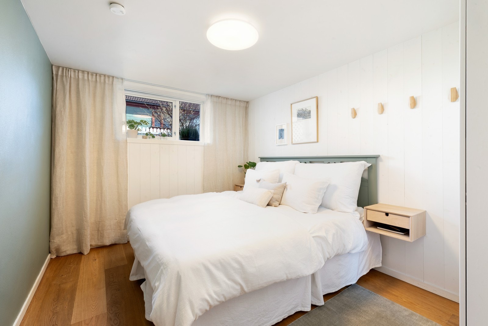 Soverom nede. Galleribilde
