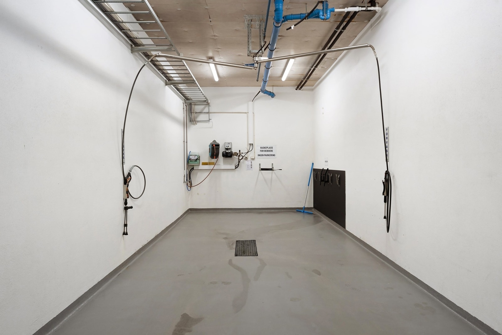 Egen bilvaskehall for beboerne Galleribilde