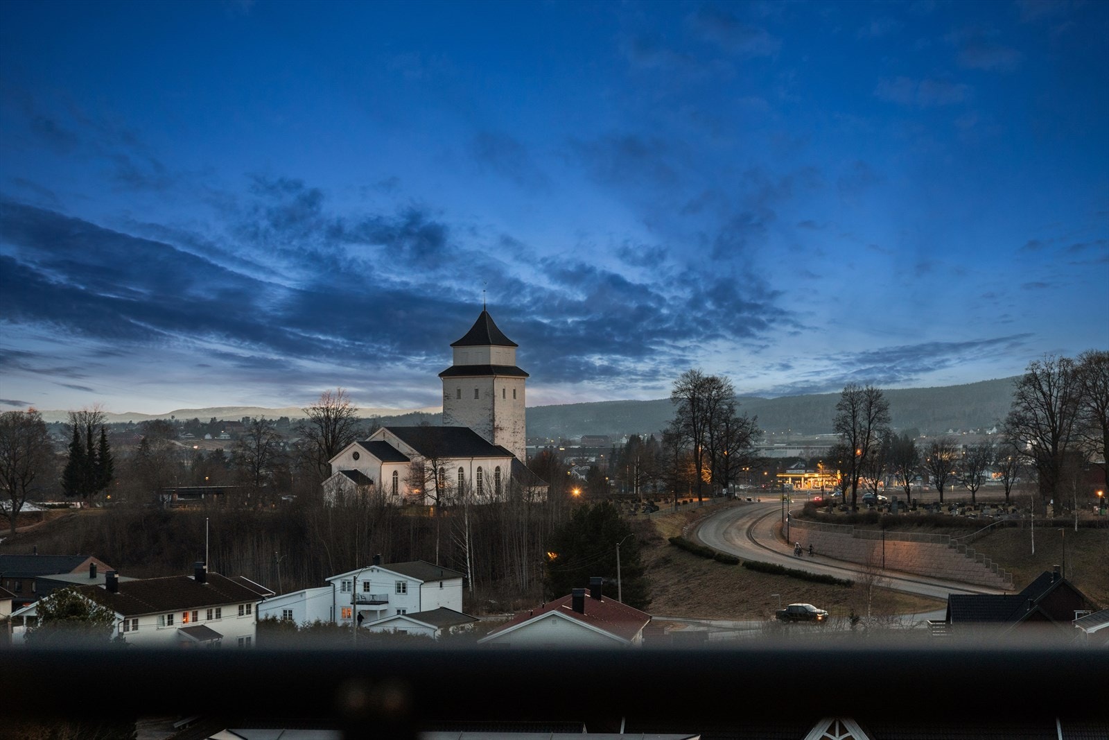 Sameiet har felles takterrasse, treningsrom og sykkelparkering for beboerne. Galleribilde