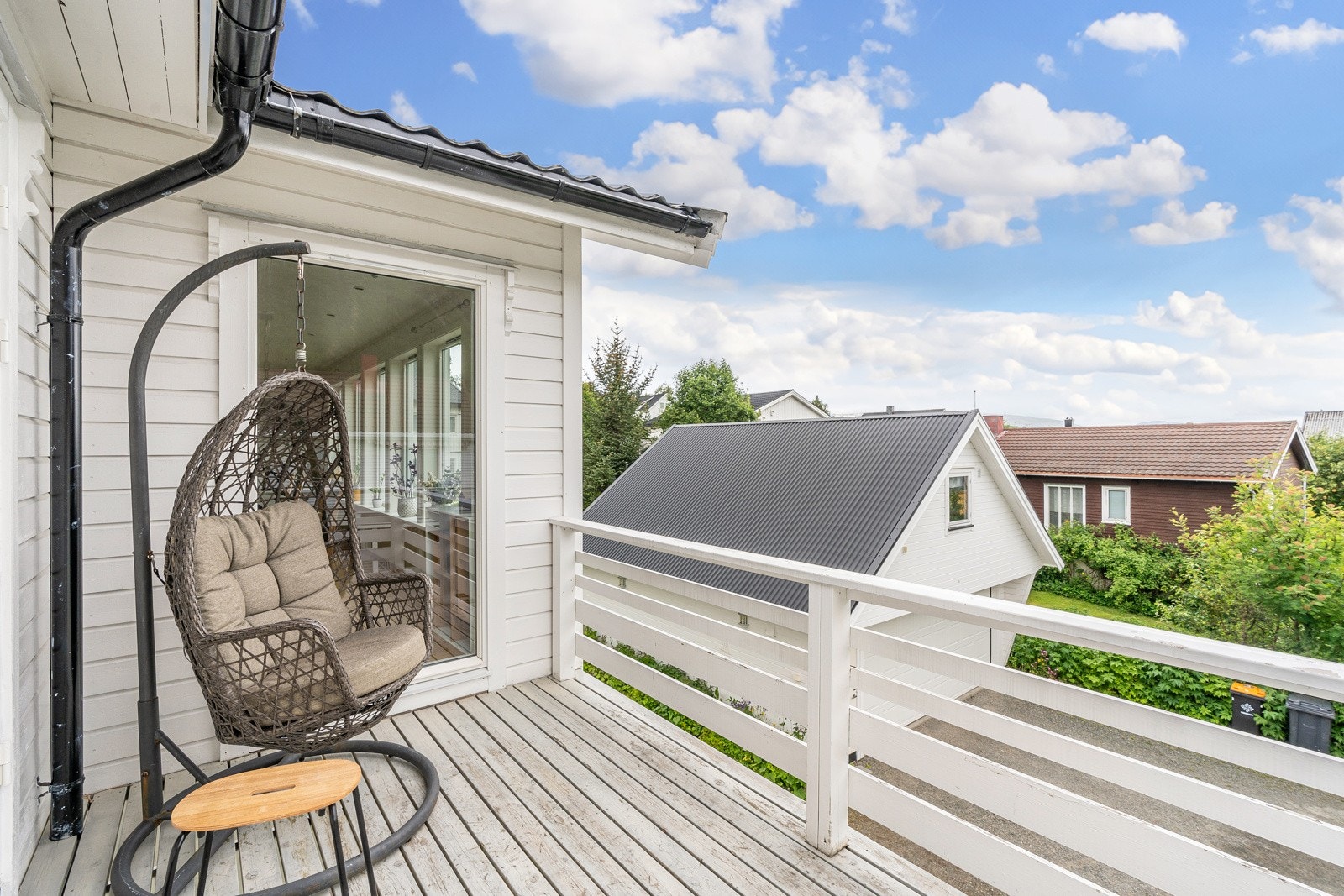 Veranda 2 er nordvendt - her har du kvelds- og midnattsolen.