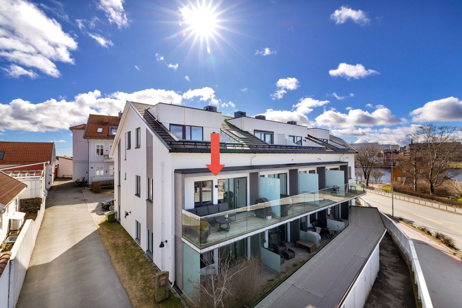 Eiendomsmegler Norge ved Kristian Lossius har gleden av å ønske deg velkommen til Østerveien 14! Galleribilde