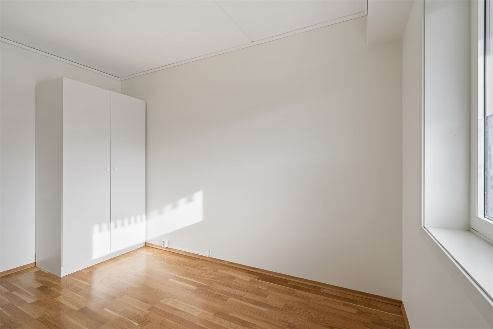 Leiligheten har to soverom, med plass til garderobeskap. Galleribilde
