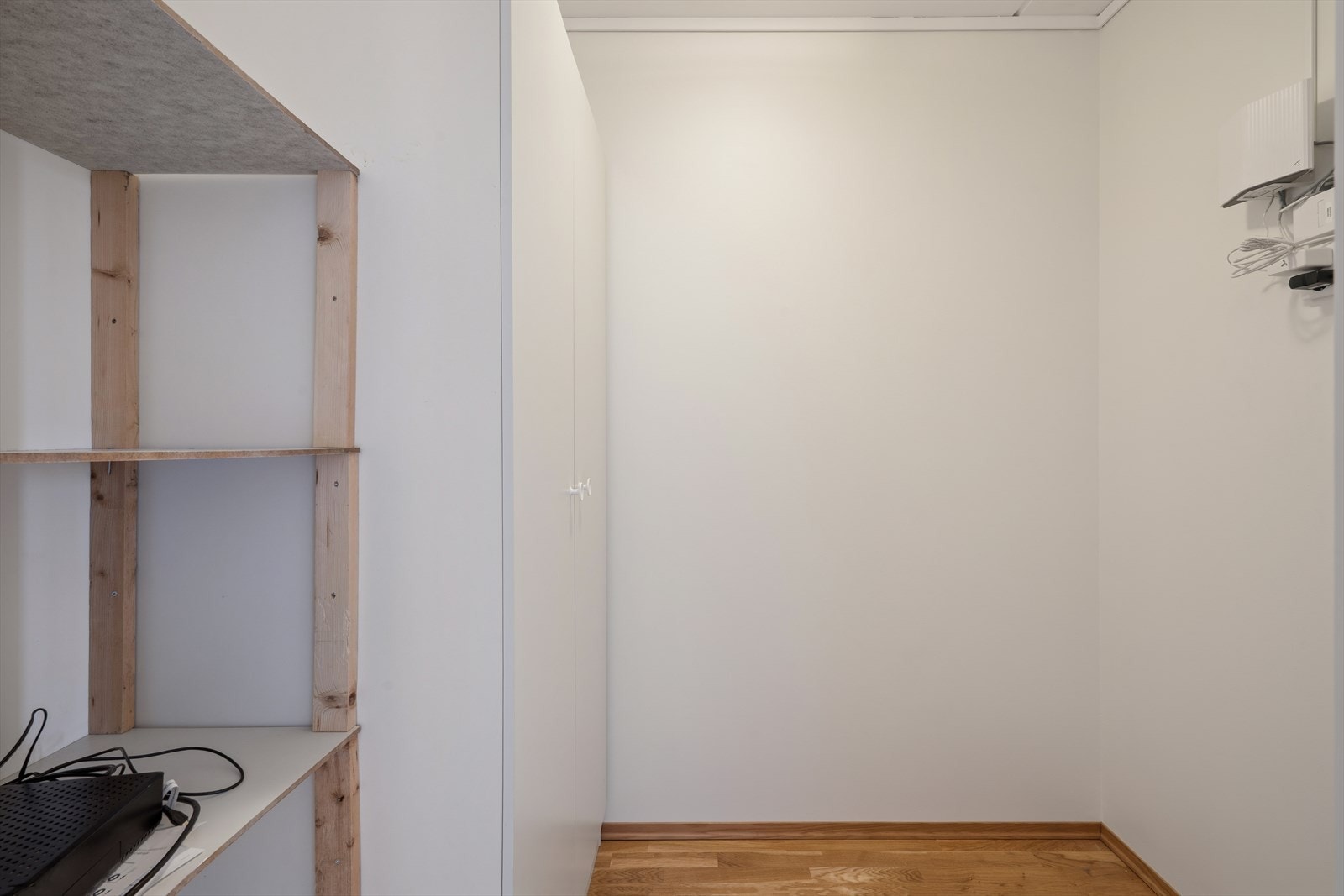 Her får du mye lagringsplass med innvendig bod og en bod i kjeller. Galleribilde