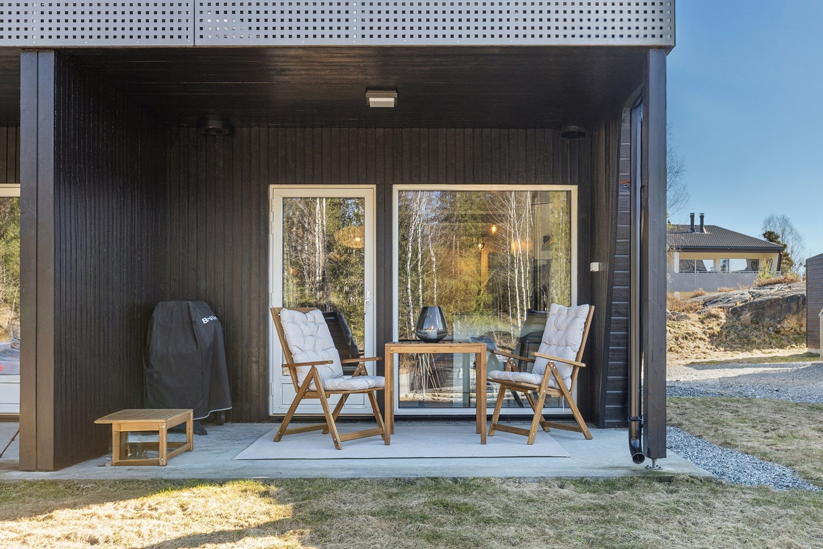 Dette er et perfekt sted å nyte sommerkveldene med god mat og drikke. Galleribilde