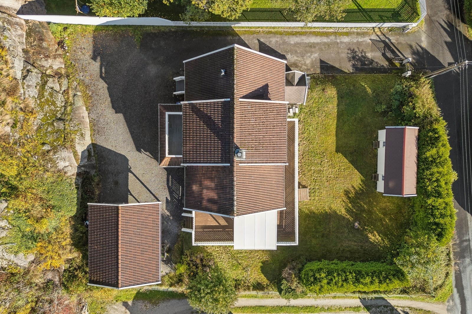 Dronefoto av eiendommen. Galleribilde