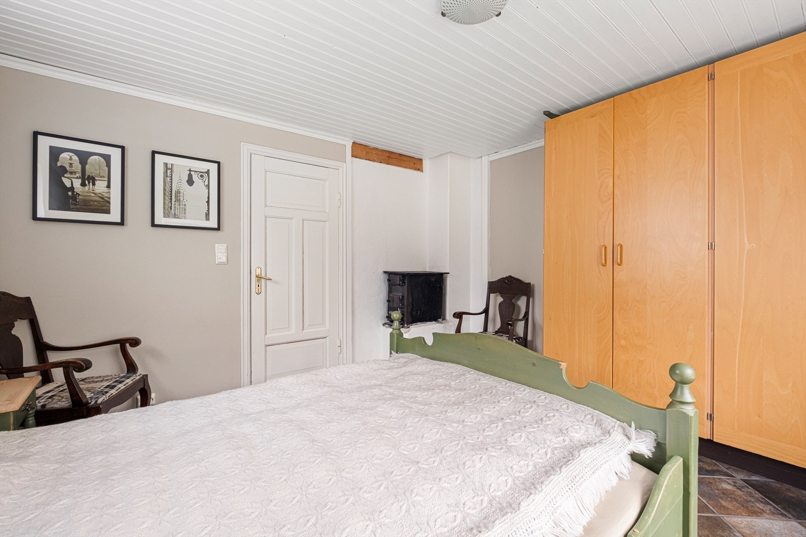 Her er god plass til garderobe Galleribilde