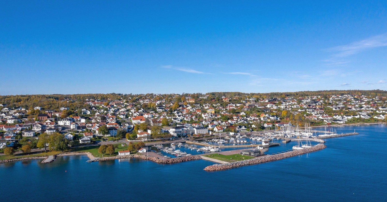Dronebilde av vakre Åsgårdstrand Galleribilde