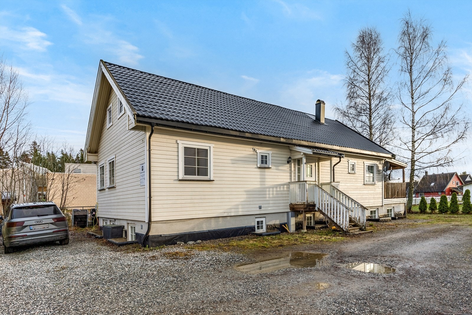 DNB Eiendom AS Stort potensial - Stor enebolig med stort potensial | Gode leieinntekter | Barnevennlig og sentralt på Kløfta | Behov for oppussing