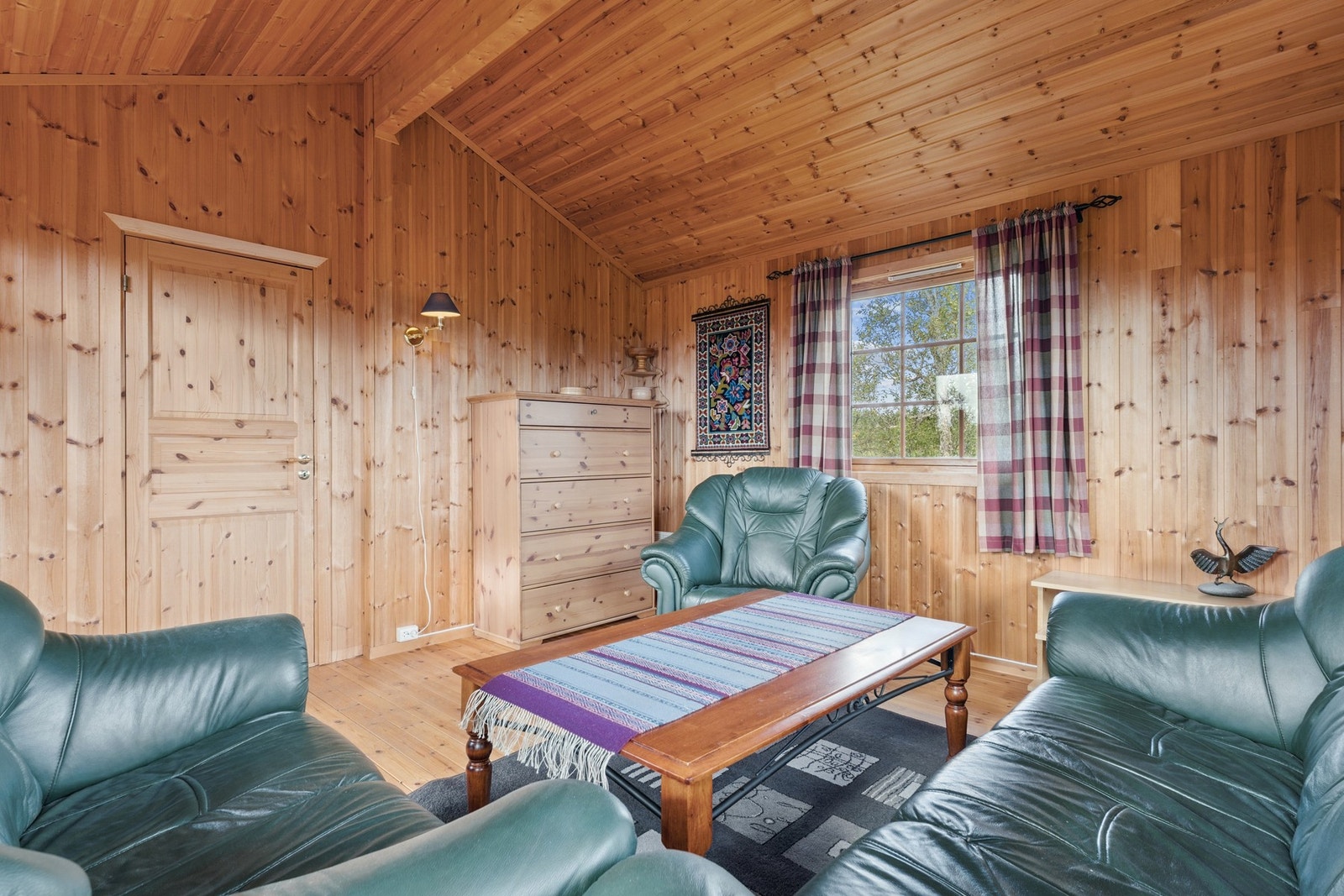 Her er det rikelig med plass til å innrede rommet alt etter eget ønske og behov. Galleribilde