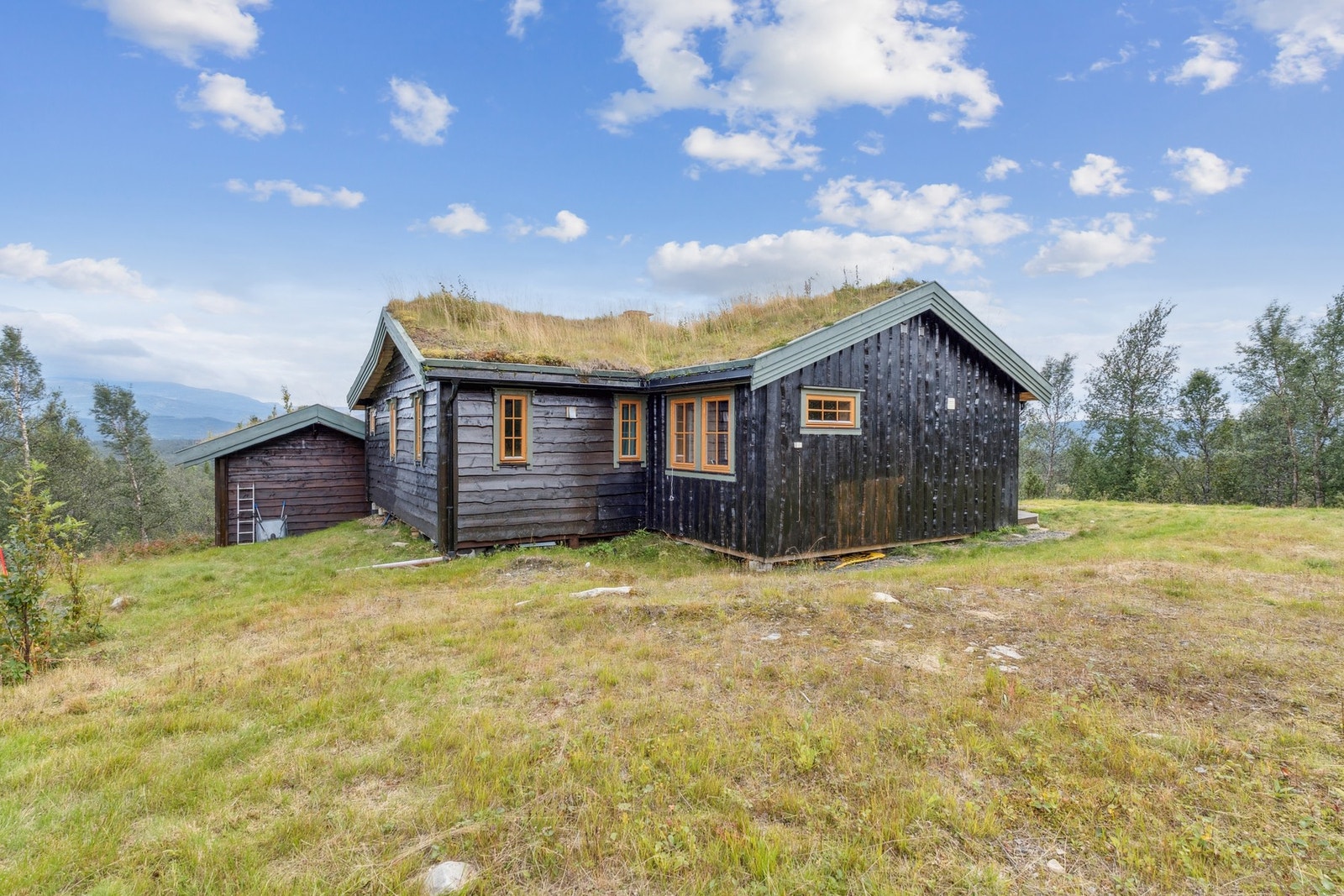 Hytta er oppført i 2001 med tilbygg fra 2018 og anneks fra 2003/2004. Galleribilde