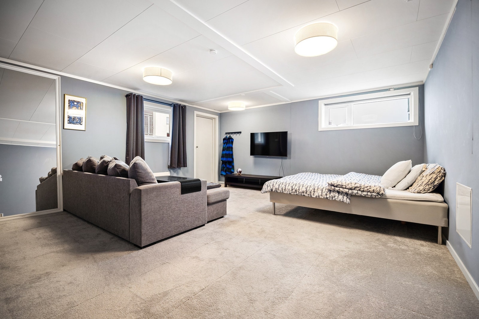 Innredet stort soverom i underetasjen - Rommet er ikke bruksendret/omsøkt Galleribilde