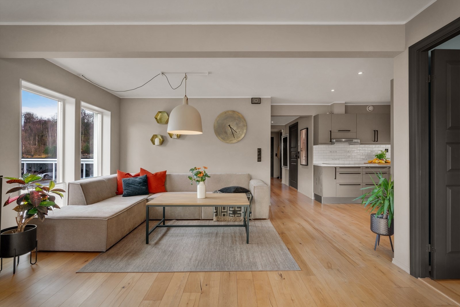 - Åpen stue-/kjøkkenløsning på hele 36 m² - Galleribilde