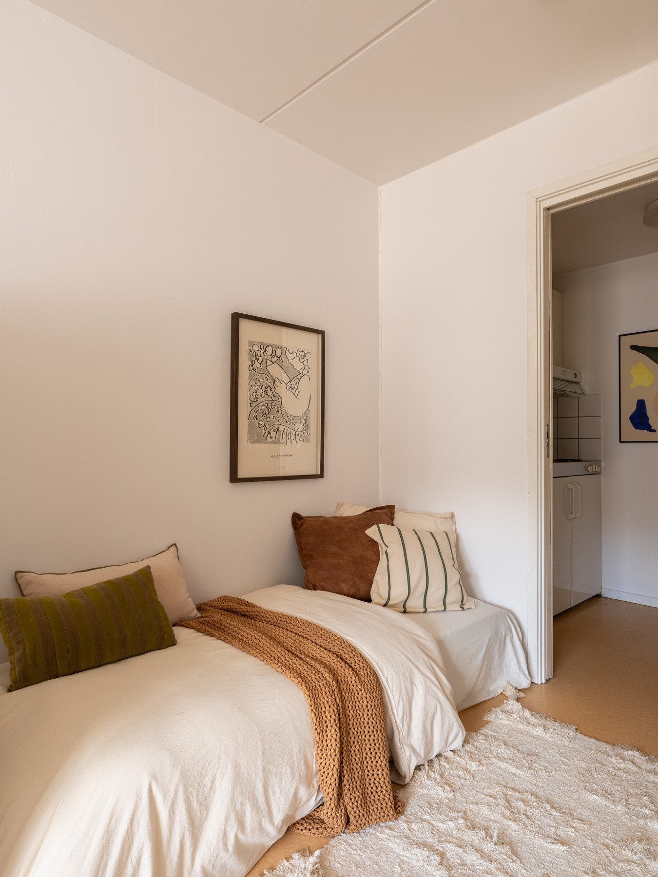 Her er det plass til seng. Galleribilde